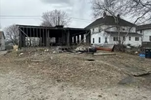 48 Brown St, Pittsfield, MA 01201 - Photo 5