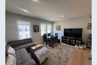 137 Falcon St #2, Boston, MA 02128 - Photo 3