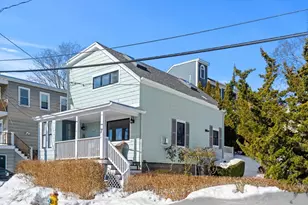 7 Cottage St, Marblehead, MA 01945 - Photo 1