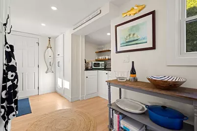 7 Cottage Street, Marblehead, MA 01945 - Photo 15