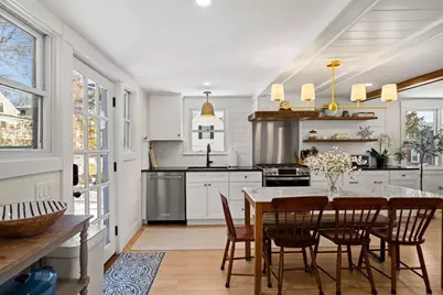 7 Cottage Street, Marblehead, MA 01945 - Photo 7