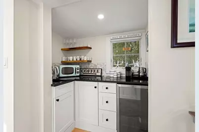 7 Cottage Street, Marblehead, MA 01945 - Photo 17