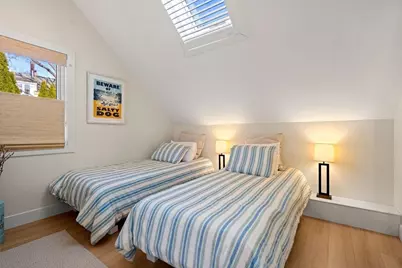 7 Cottage Street, Marblehead, MA 01945 - Photo 31