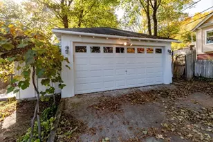 211 June St, Worcester, MA 01602 - Photo 27