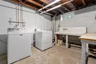 211 June St, Worcester, MA 01602 - Photo 25