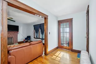 211 June St, Worcester, MA 01602 - Photo 11