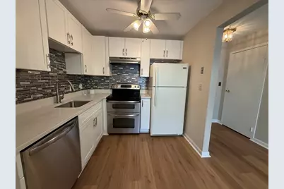 595 Revere Beach Pkwy #39, Revere, MA 02151 - Photo 11