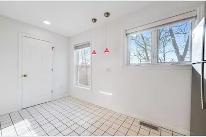 100 Anderer Ln #2, Boston, MA 02132 - Photo 9