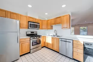 100 Anderer Ln, Boston, MA 02132 - Photo 7
