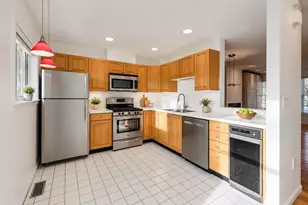 100 Anderer Ln, Boston, MA 02132 - Photo 7