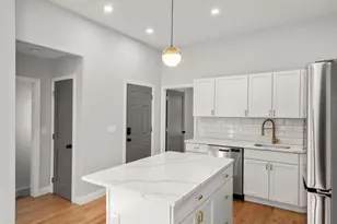 531 E 5th St, Boston, MA 02127 - Photo 5