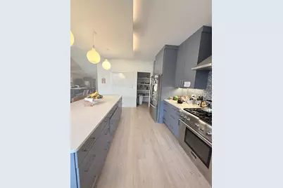 6 Parkside  Dr #6, Boston, MA 02130 - Photo 3