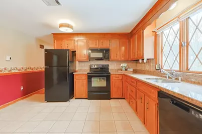 253 Village St, Medway, MA 02053 - Photo 13