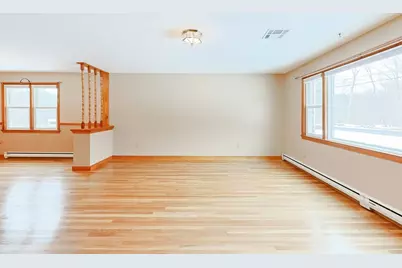 253 Village St, Medway, MA 02053 - Photo 5