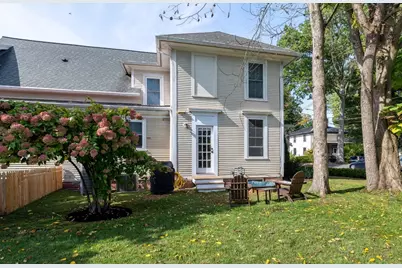 51A Phillips Pl #1, Northampton, MA 01060 - Photo 3