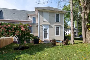 51A Phillips Pl, Northampton, MA 01060 - Photo 3