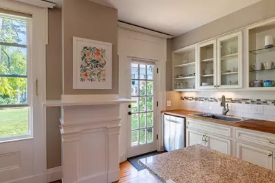 51A Phillips Pl #1, Northampton, MA 01060 - Photo 5