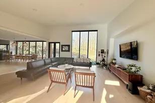 6 Parkside Dr, Brookline, MA 02445 - Photo 3