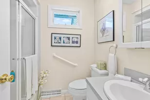 54 Jennifer Rd, Lowell, MA 01854 - Photo 9