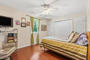 54 Jennifer Rd, Lowell, MA 01854 - Photo 13