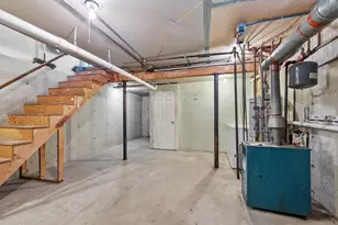 32 Arlington St, Haverhill, MA 01830 - Photo 23