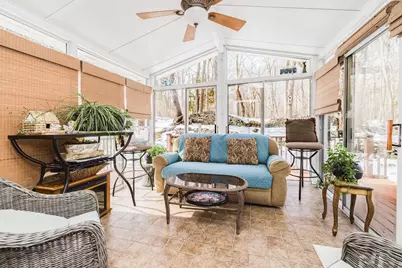 989 Elm St, Somerset, MA 02726 - Photo 13