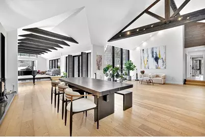 719 Wellesley St, Weston, MA 02493 - Photo 3