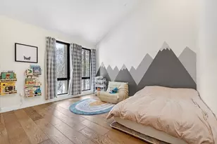 719 Wellesley St, Weston, MA 02493 - Photo 23