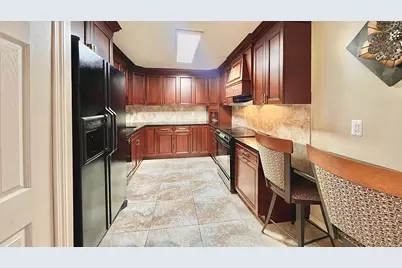 30 Revere Beach Pkwy #711, Medford, MA 02155 - Photo 3