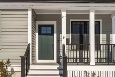 211 Florence Ave, Arlington, MA 02476 - Photo 3