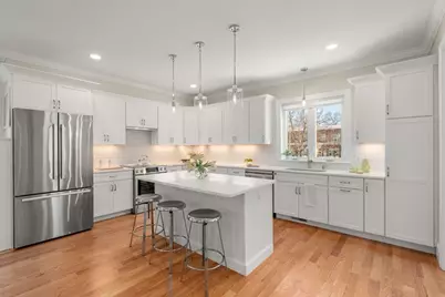 211 Florence Ave, Arlington, MA 02476 - Photo 9