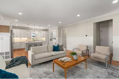 211 Florence Ave, Arlington, MA 02476 - Photo 3