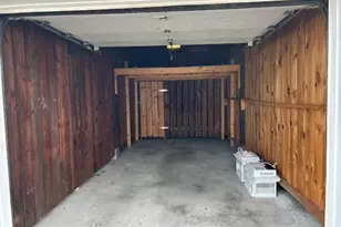 1181 James St, Chicopee, MA 01022 - Photo 23