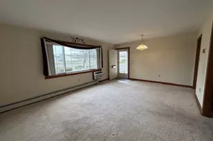 1181 James St, Chicopee, MA 01022 - Photo 11