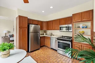 37 St Paul St, Brookline, MA 02446 - Photo 3