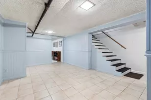 33 W Shore Dr, Marblehead, MA 01945 - Photo 25