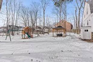 95 Mulberry St, Attleboro, MA 02703 - Photo 37