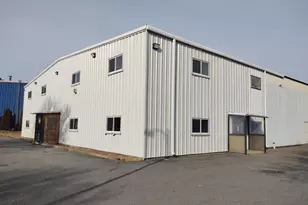 114 MacArthur Dr, New Bedford, MA 02740 - Photo 1