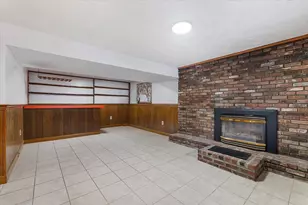 8 Barry Dr, Chelmsford, MA 01863 - Photo 25