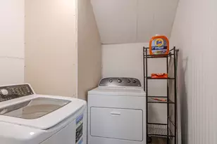 18 Gosnold St, Worcester, MA 01606 - Photo 17