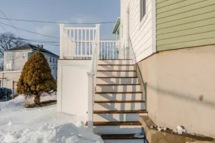 18 Gosnold St, Worcester, MA 01606 - Photo 3