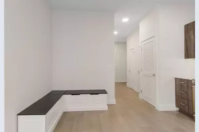 24 Rush St #E, Somerville, MA 02145 - Photo 5