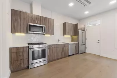 24 Rush St #E, Somerville, MA 02145 - Photo 3