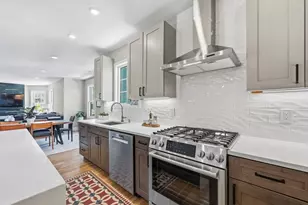 14 Maple St, Watertown, MA 02472 - Photo 3