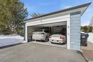 14 Maple St, Watertown, MA 02472 - Photo 33