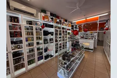 131-137 Essex St #135, Lawrence, MA 01840 - Photo 3