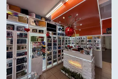 131-137 Essex St #135, Lawrence, MA 01840 - Photo 5