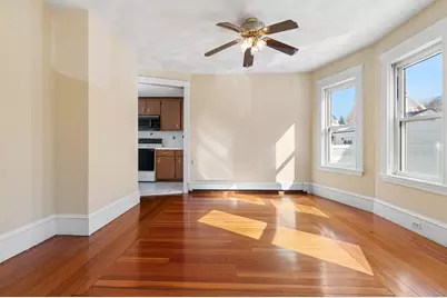 15 Cass St, Melrose, MA 02176 - Photo 9