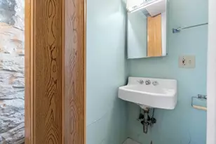 15 Cass St, Melrose, MA 02176 - Photo 31