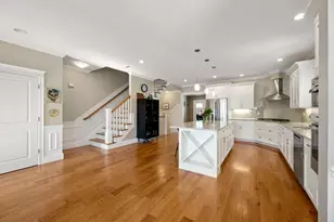 40 Grove St, Waltham, MA 02453 - Photo 5